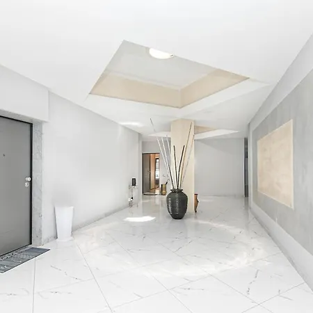 Apartment Design & Comfort With Fee Parking And Ac Chiavari